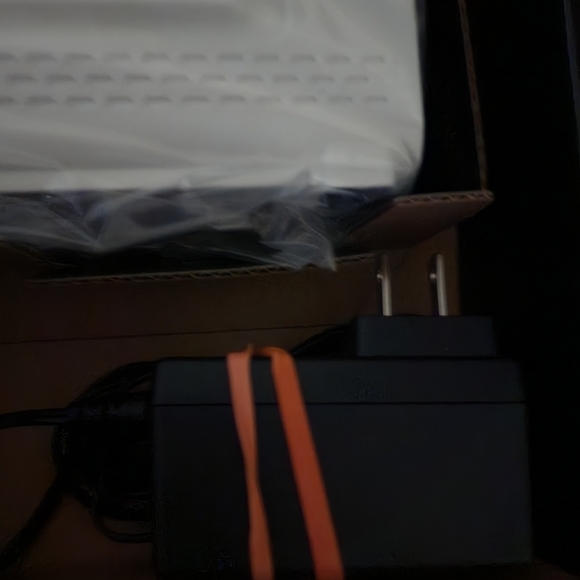 ARRIS SURFboard DOCSIS 3.0 Cable Modem - SB6190 - Picture 6 of 10